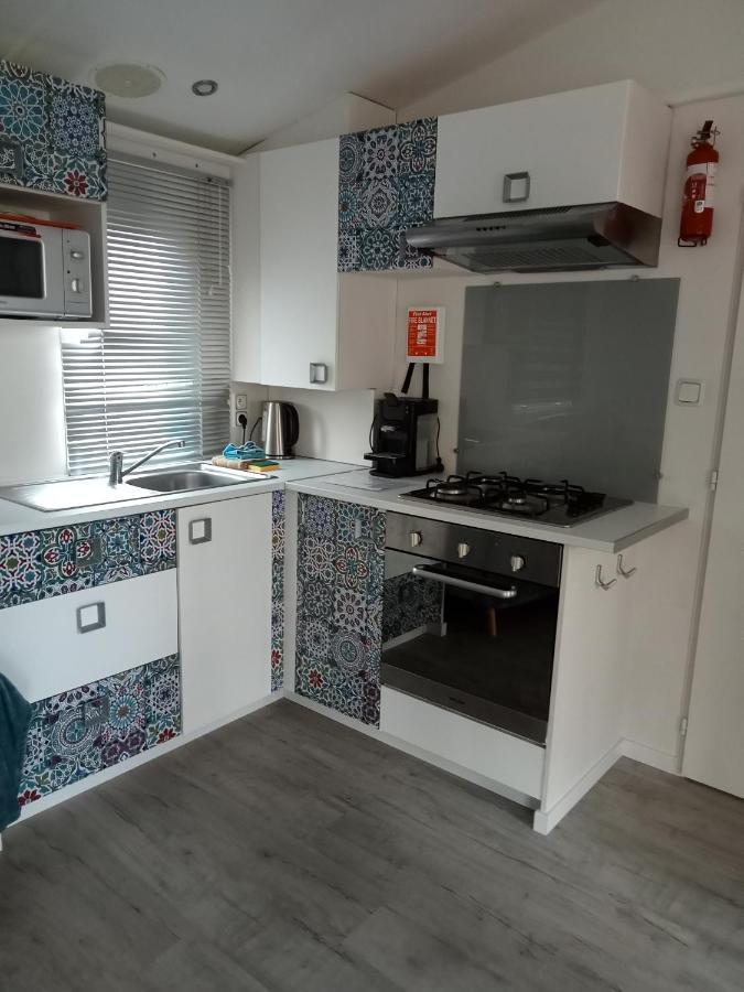 Mobile Home Service Hotelier Fréjus Exterior photo