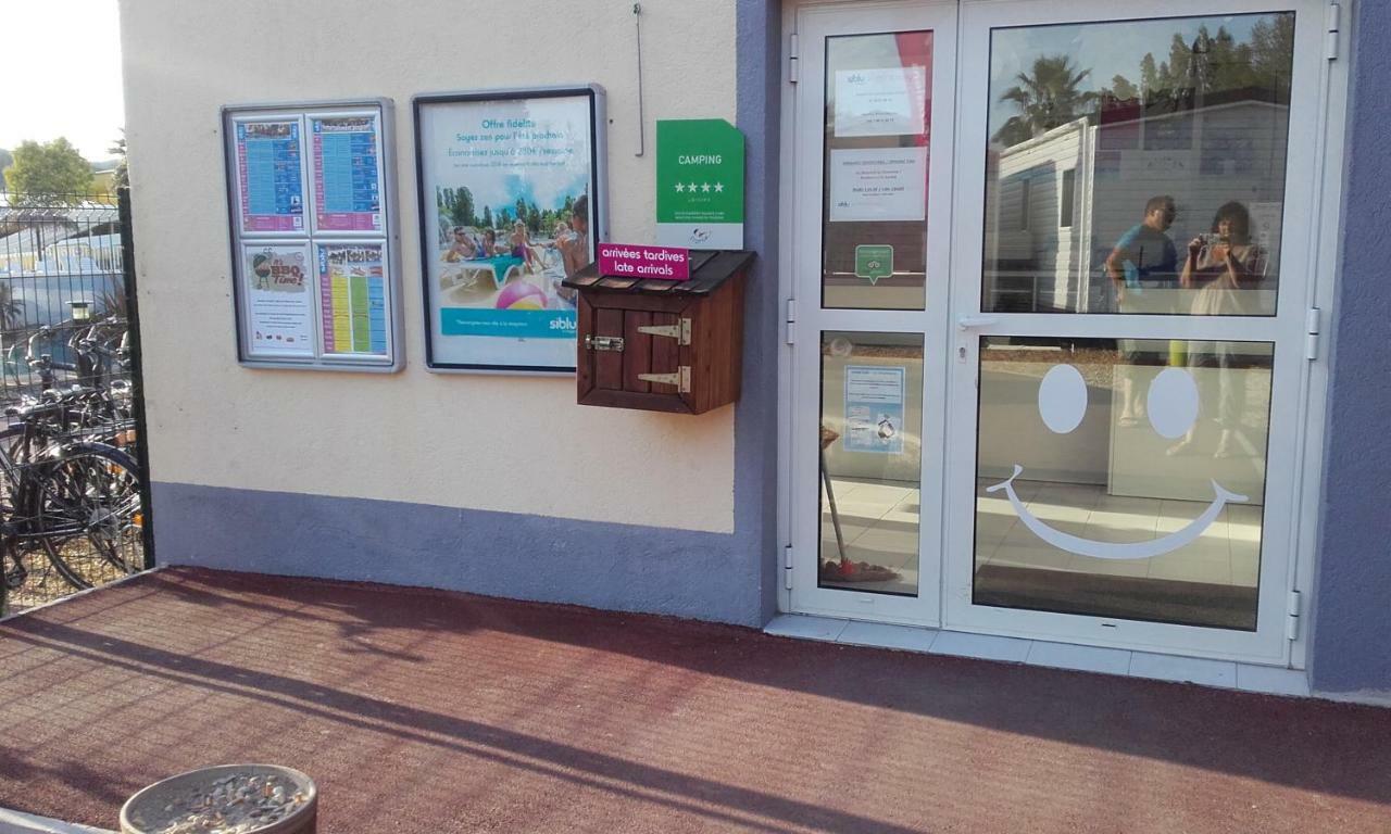 Mobile Home Service Hotelier Fréjus Exterior photo